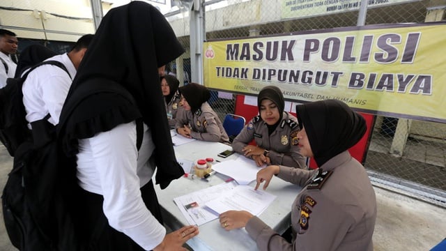 Perbedaan Akademik Polri dengan Sekolah Kepolisian Lain