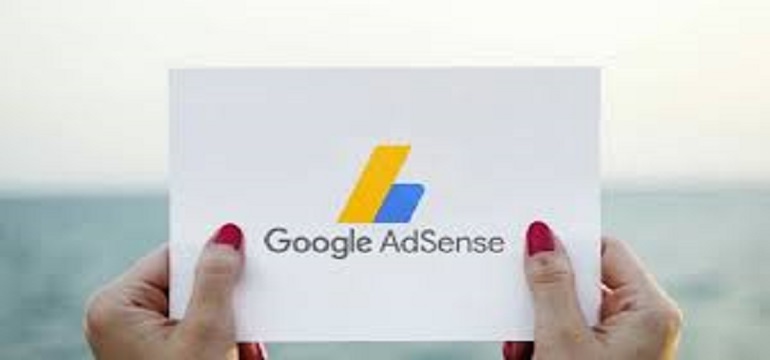 Strategi Meningkatkan Penghasilan Google AdSense dengan RajaKomen.com 